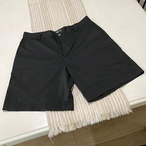 Adidas 100% poly golf shorts in black. Waist 36. Like new condition. Very nice!
